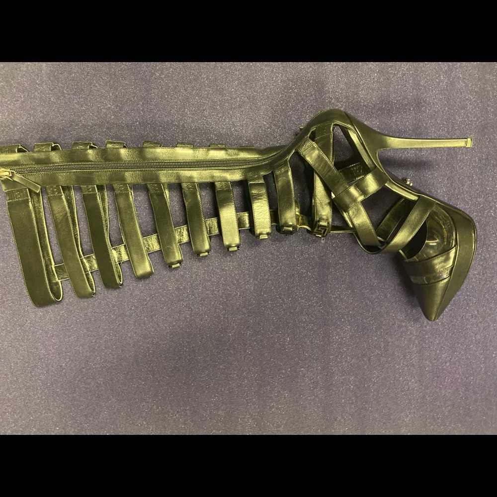 Versace Gladiator Boots - Picture 4 of 4